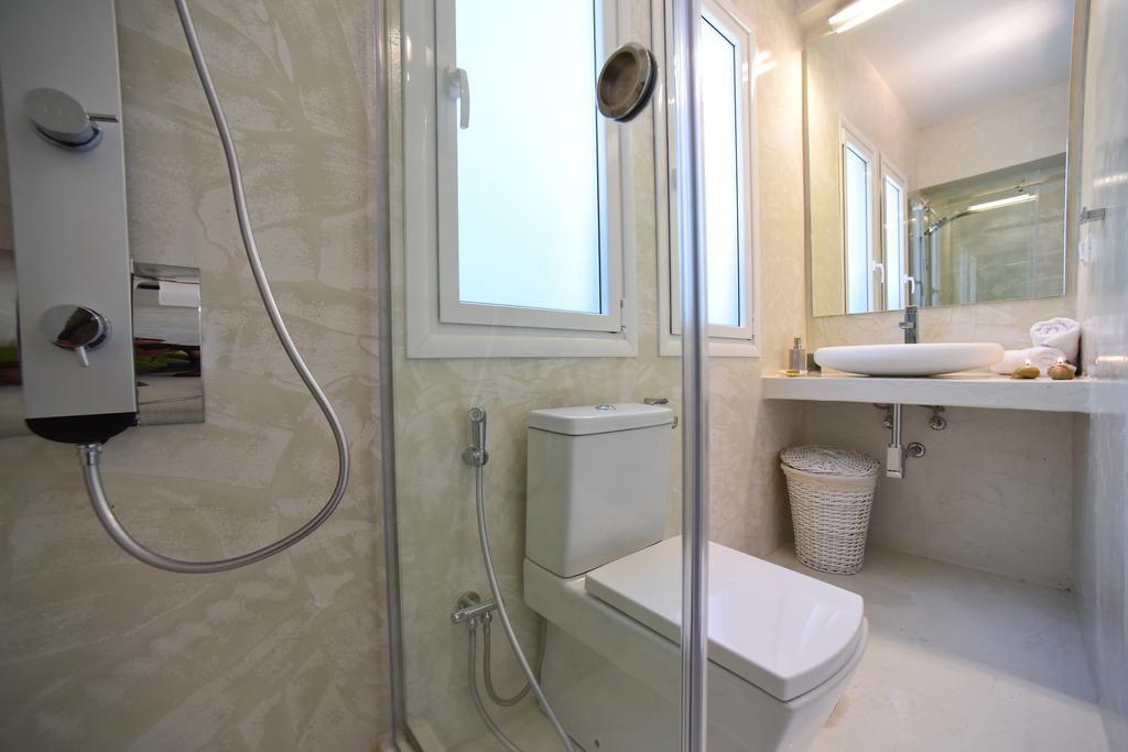 Mavres Luxury Studio Ágios Matthaíos Esterno foto