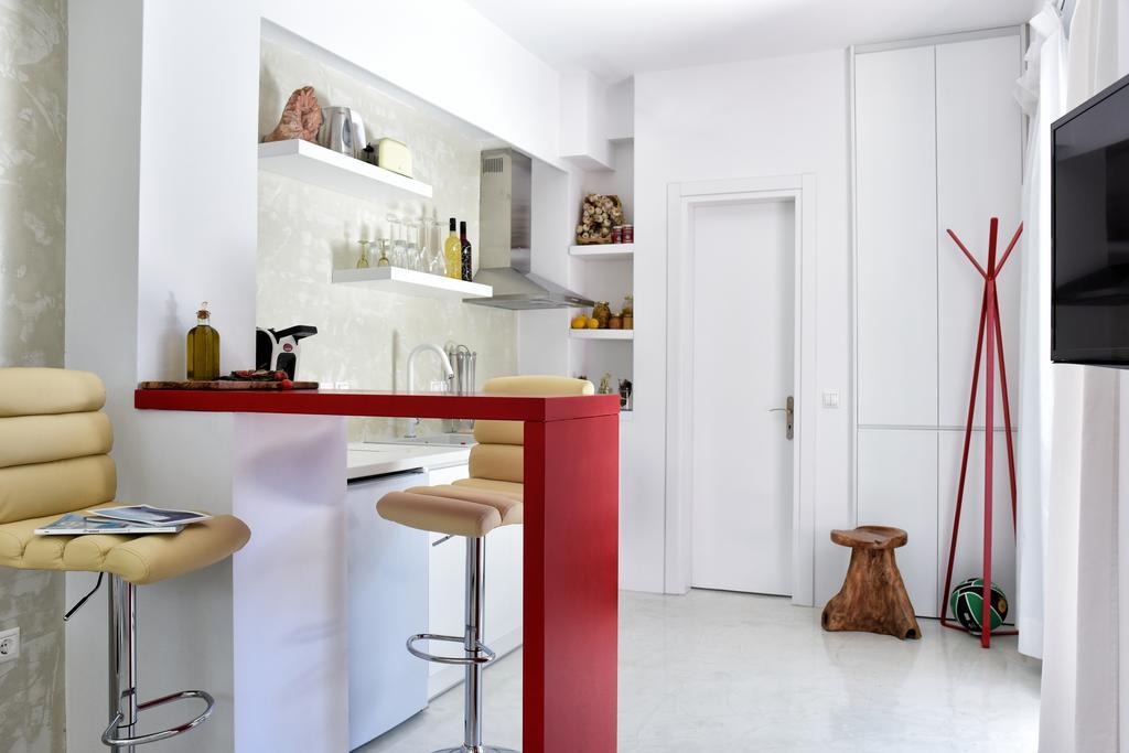 Mavres Luxury Studio Ágios Matthaíos Esterno foto