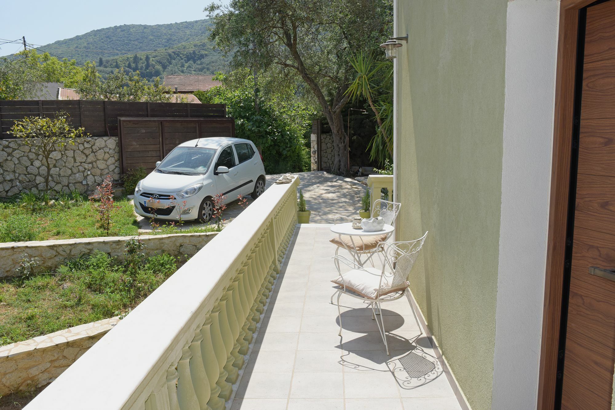 Mavres Luxury Studio Ágios Matthaíos Esterno foto